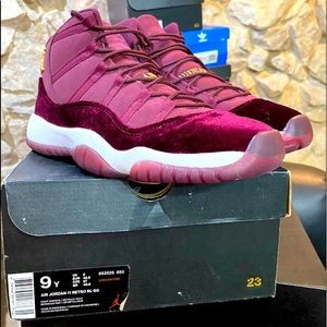 9y (9 in men) Air Jordan 11 XI Retro Red Velvet Heiress Night Maroon